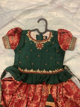 Load image into Gallery viewer, Pavada kurti