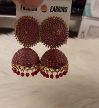 Load image into Gallery viewer, Earrings