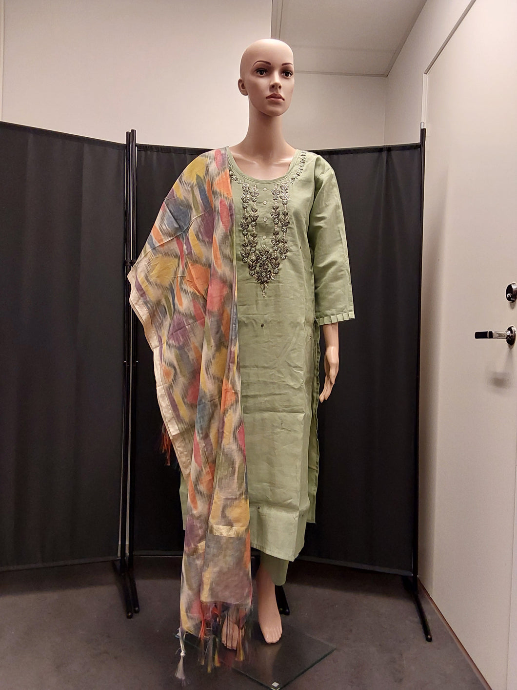 Women kurta pant and Dupatta