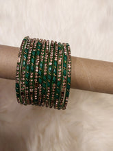 Load image into Gallery viewer, Glass bangles
