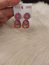 Load image into Gallery viewer, Earrings
