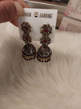 Load image into Gallery viewer, Earrings

