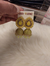 Load image into Gallery viewer, Earrings
