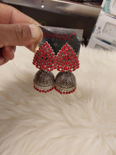 Load image into Gallery viewer, Earrings

