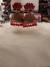 Load image into Gallery viewer, Earrings
