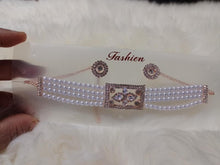 Load image into Gallery viewer, Jewellery set with earrings
