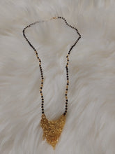 Load image into Gallery viewer, Black bead chain
